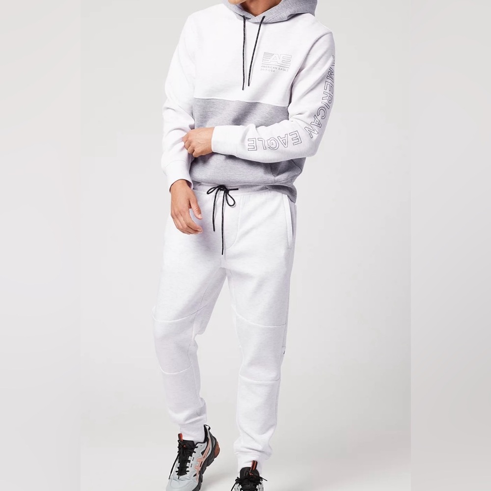 American eagle 24/7 Good vibes Jogger size small Men, color Heather frost